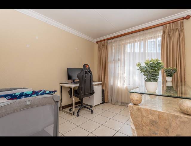3 BEDROOM DUPLEX SOLD IN MEYERSDAL